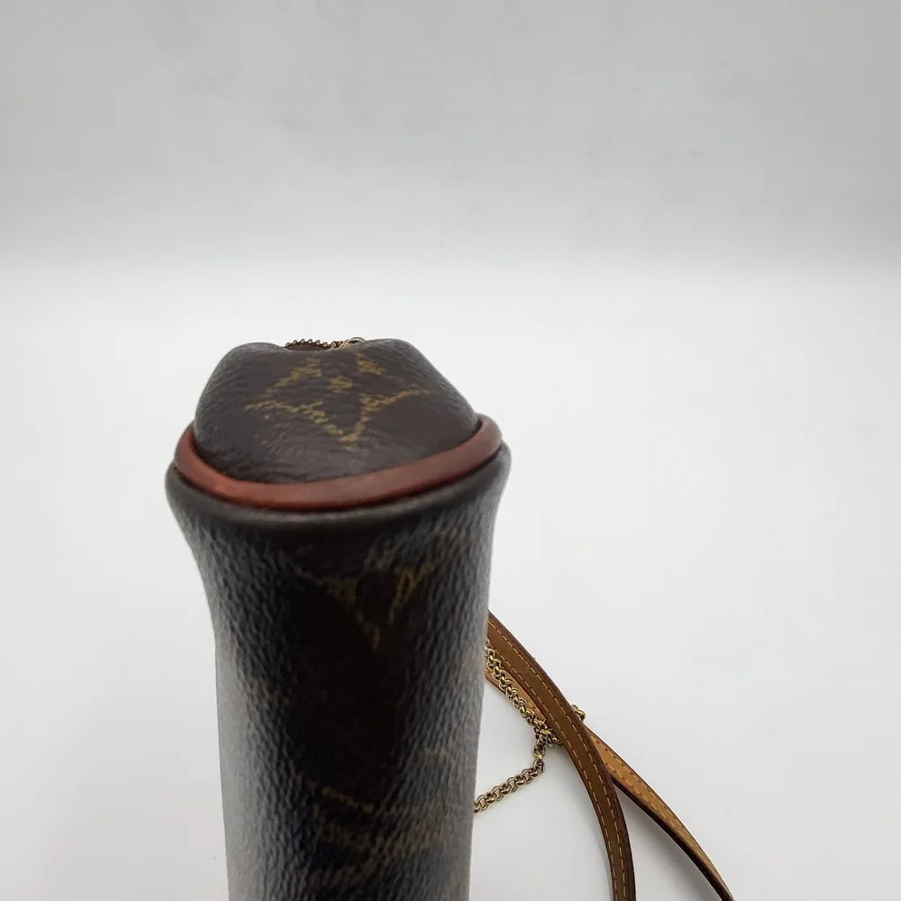 LOUIS VUITTON Eva Monogram Leather Pochette Bag..Authentic..